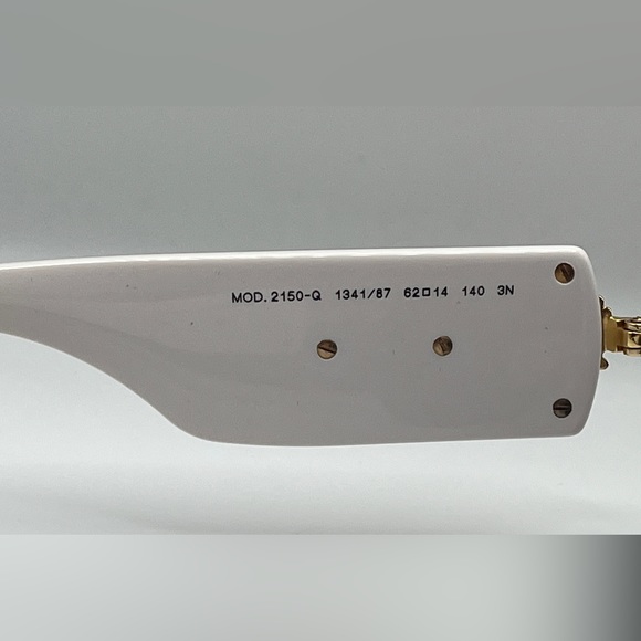 Versace White and Gold Aviators Women’s Sunglasses Discontinued - Picture 12 of 14